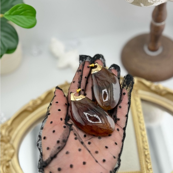Modern Resin Drop Earrings – Tortoise Shell & Gold Accent - Picture 13 of 13